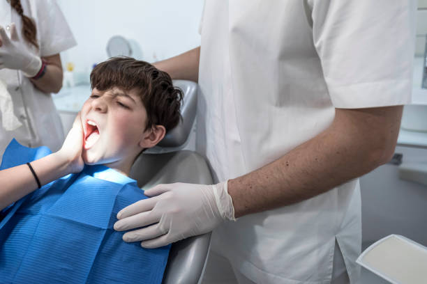 Best Weekend Emergency Dentist in Green Park, MO